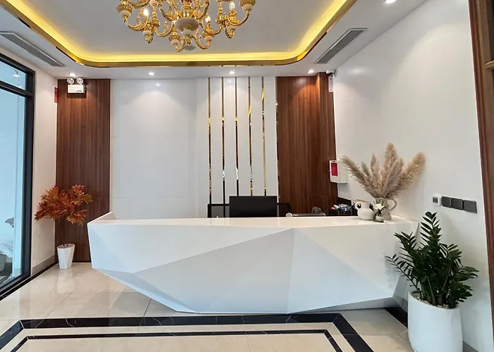Mer Suites Ha Long Aparthotel *
